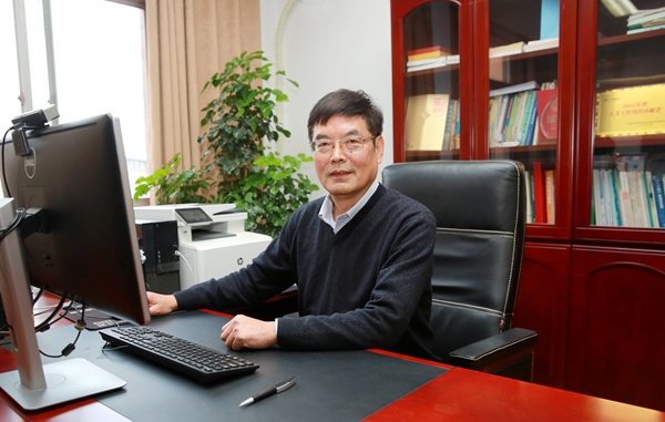 于强老师在办公室
